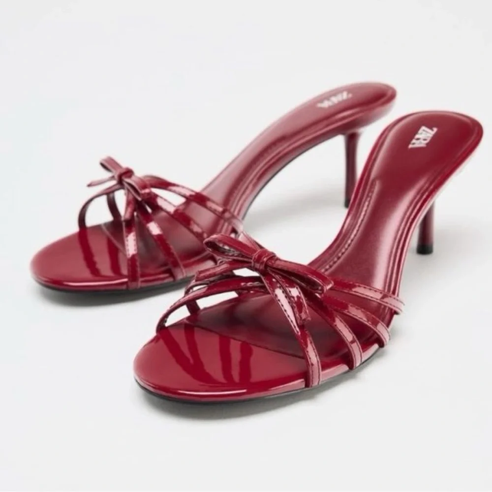 Zara Heeled Strappy Sandal Heels with Bow Deep red NWT
